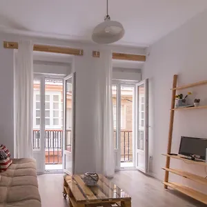 Coqueto En El Centro De Apartamento